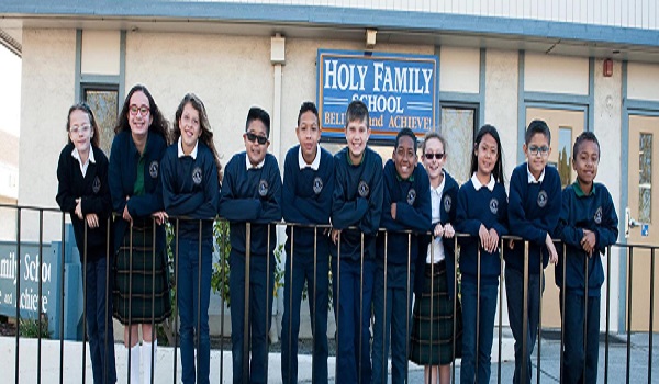 Tìm hiểu trường Holy Family school, du học Mỹ